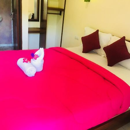 Yudhist Guest House レンボンガン島 エクステリア 写真