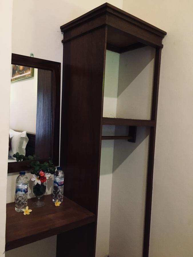 Yudhist Guest House レンボンガン島 エクステリア 写真